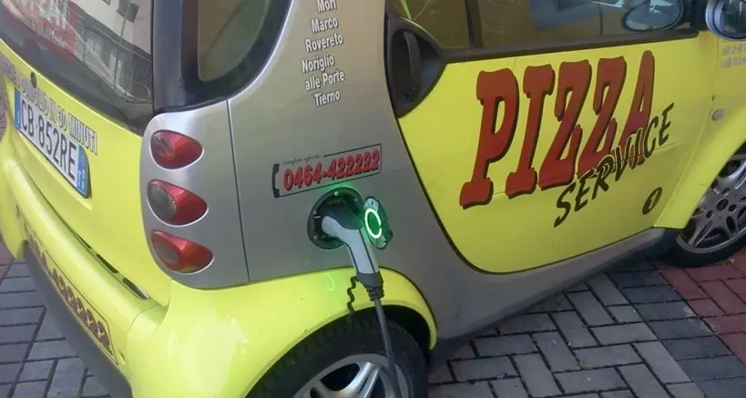 Ecco la pizza a domicilio che viaggia solo «green»