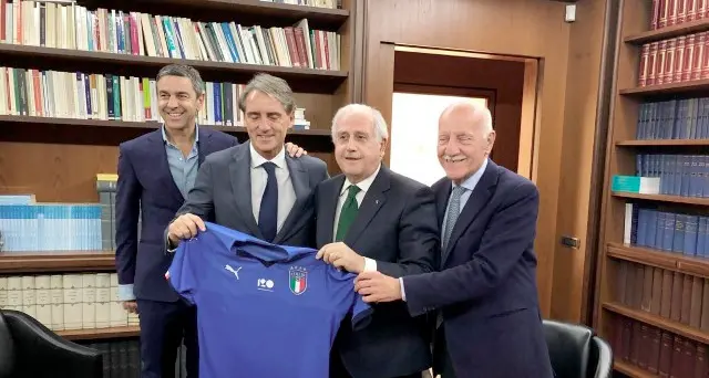 È ufficiale: Mancini nuovo ct Debutto il 28 maggio