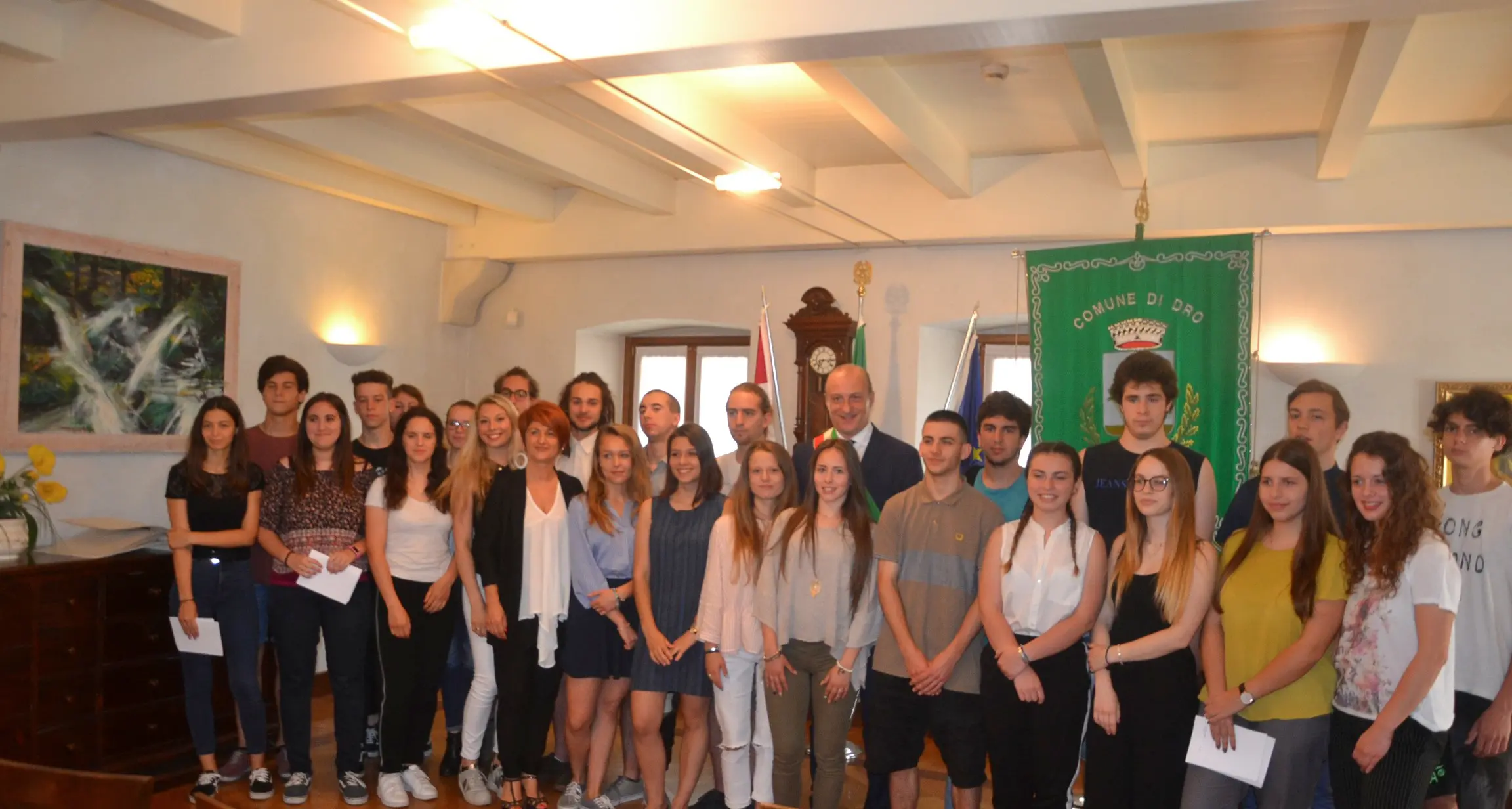 Cittadini, i neodiciottenni in visita al Municipio a Dro