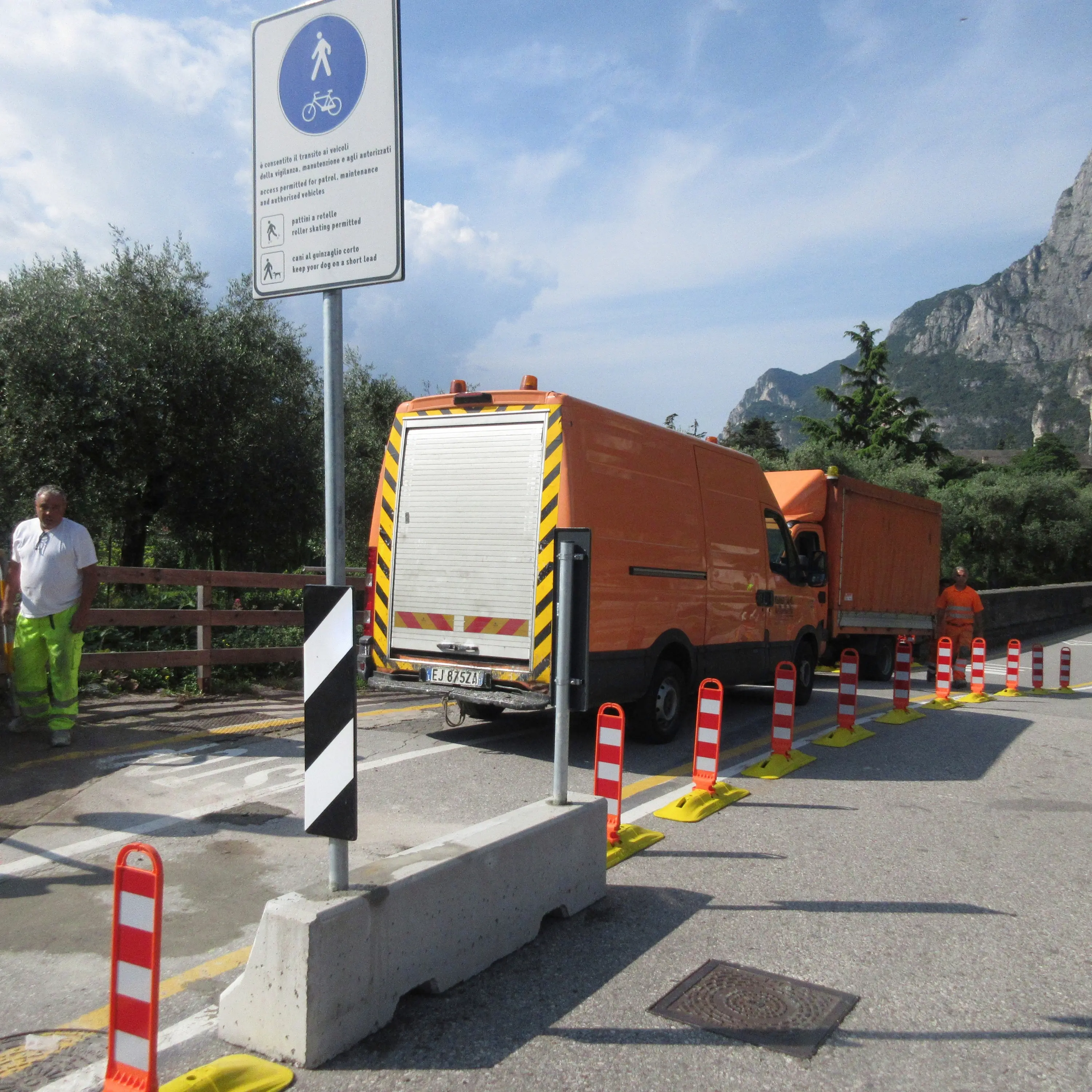 Dissuasori e nuovi birilli per blindare l'ex Cattoi
