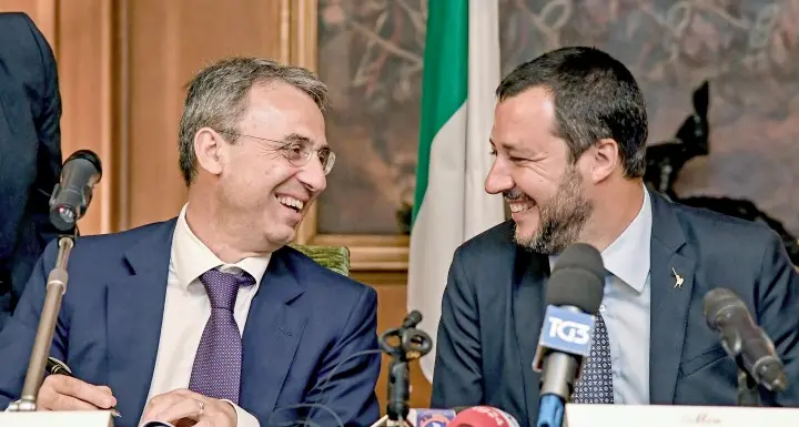 Il ministro Costa: il bracconaggio diventi un reato penale