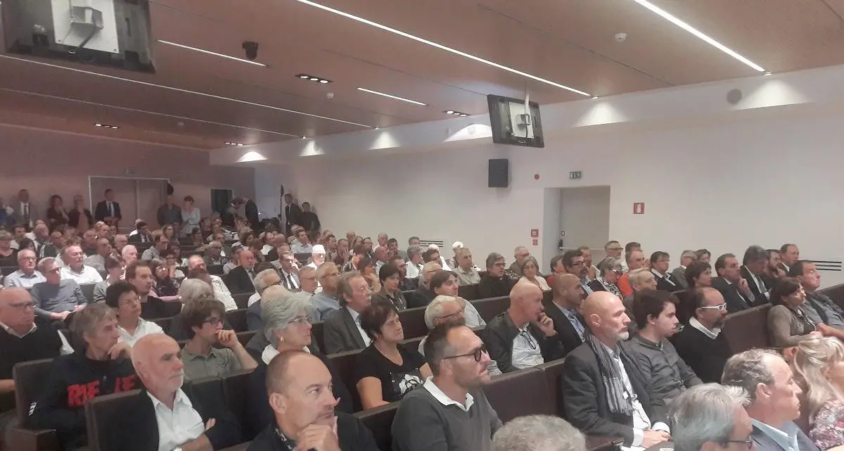 Credito e risparmio \"responsabile\" L'incontro della Cassa Rurale fa il pieno