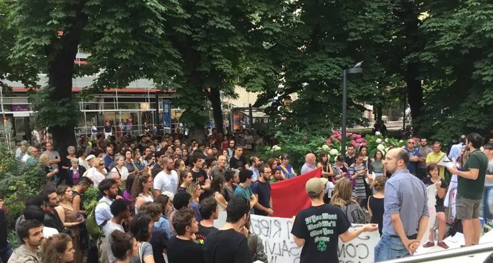 Migranti, presidio di protesta contro la chiusura dei porti