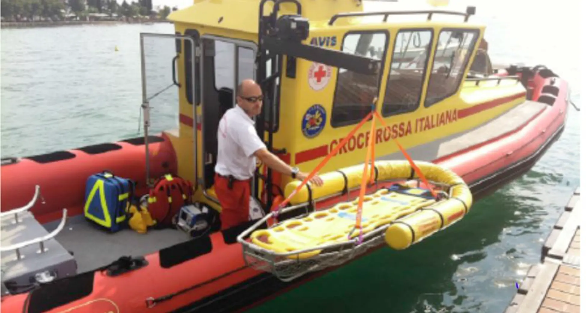 Vigili del fuoco di Riva, nuovo motoscafo con visore termico