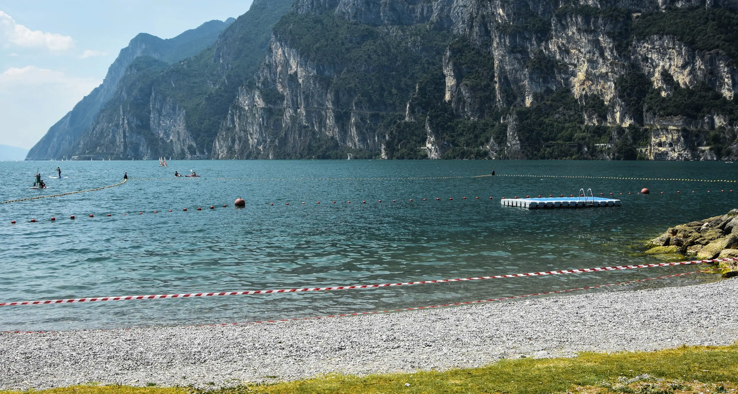 Tubazione delle cartiere fuori controllo, spiaggia Sabbioni parzialmente chiusa