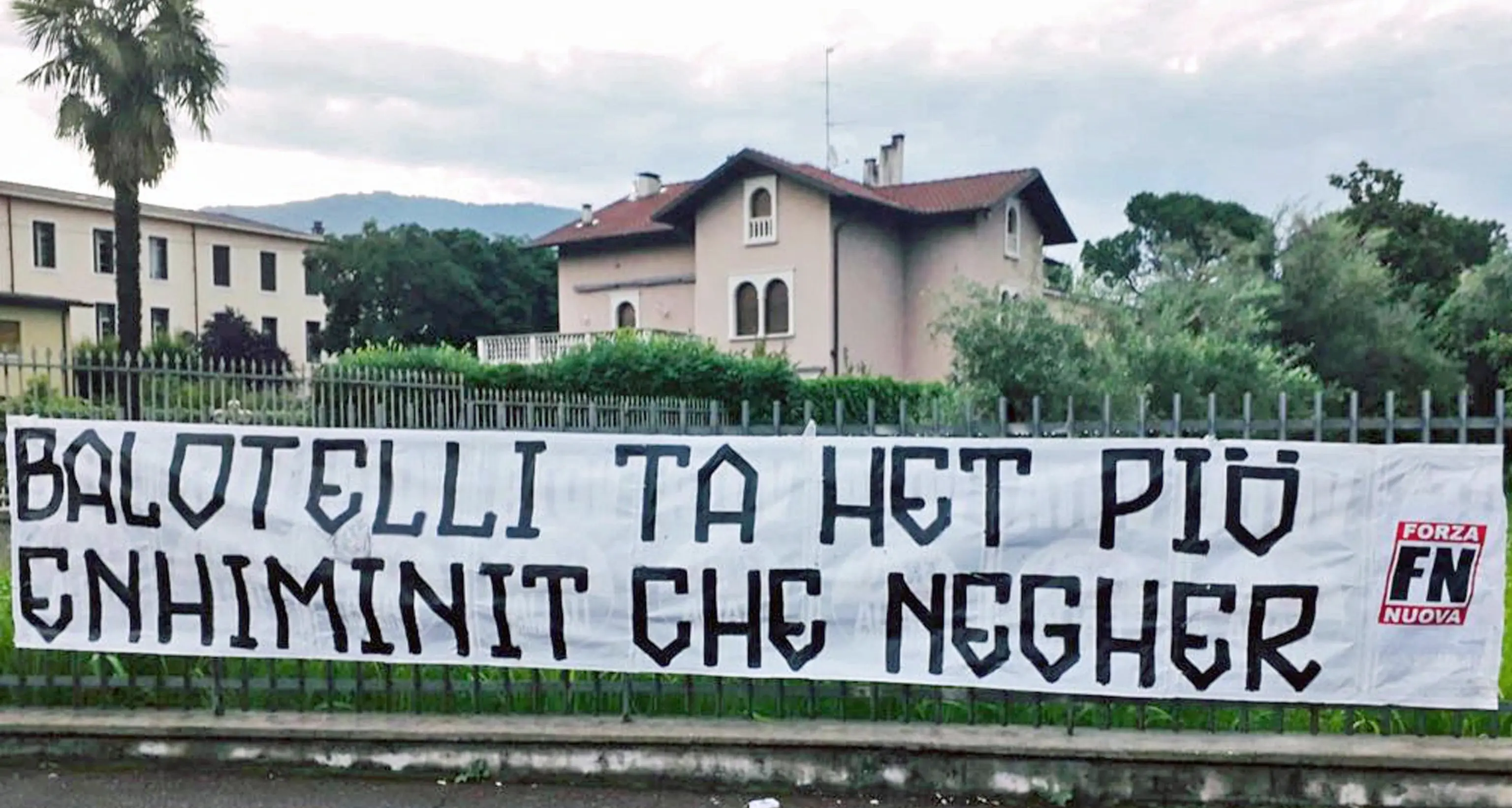 Razzismo contro Balotelli: «Sei più stupido che negro»