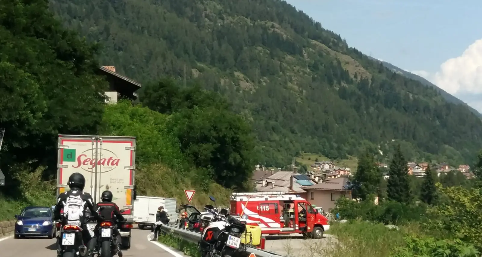 Ossana, moto si schianta Donna grave in ospedale