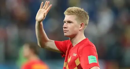 Ginocchio De Bruyne fa crac