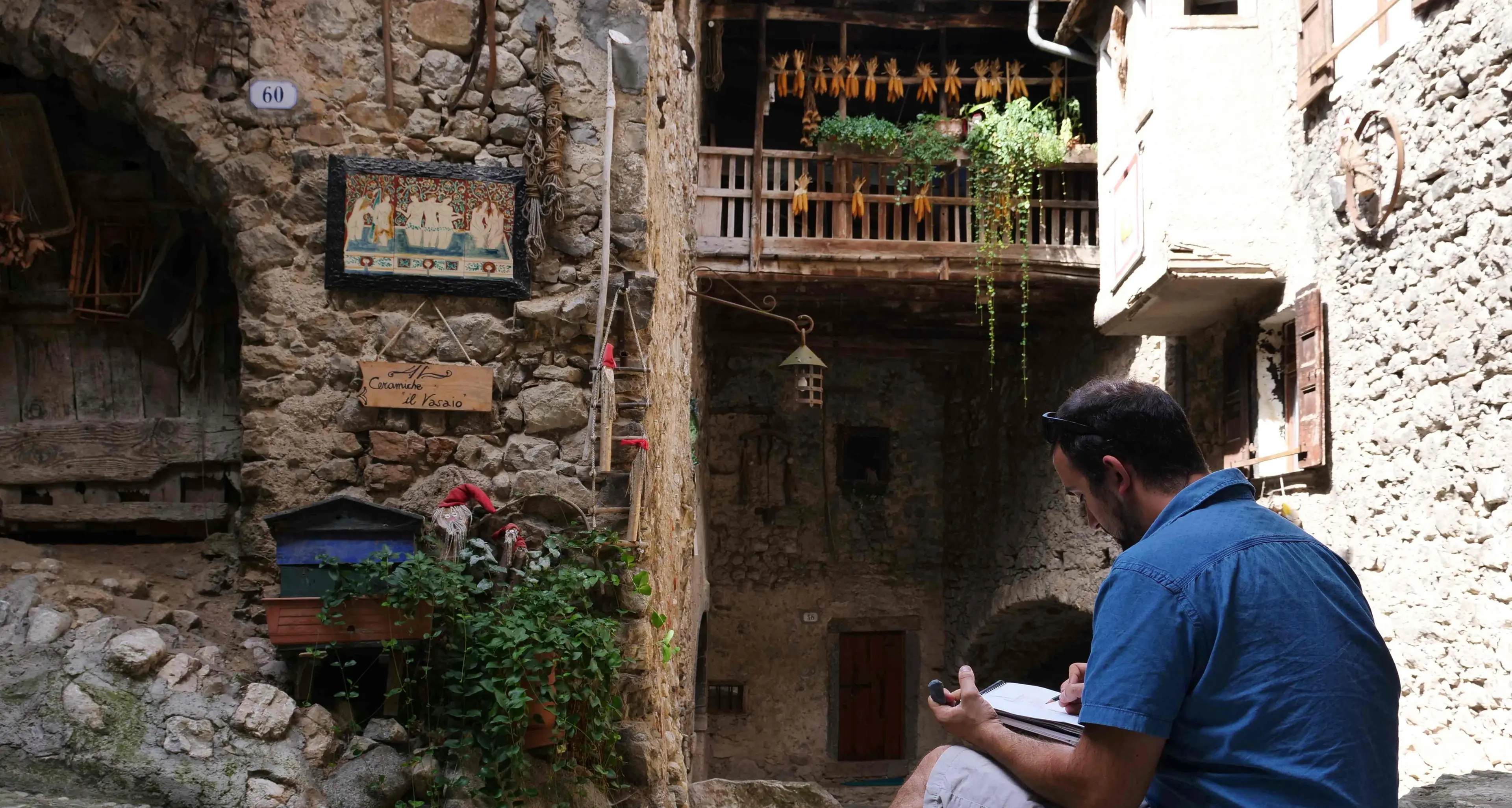 Don Camillo va in esilio nel borgo di Canale