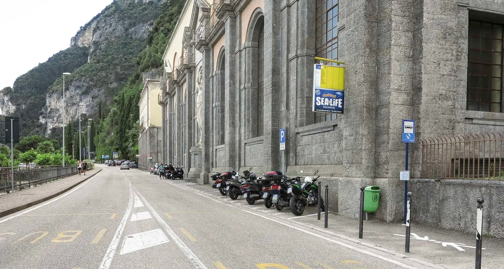I posti moto scalzano i posti auto