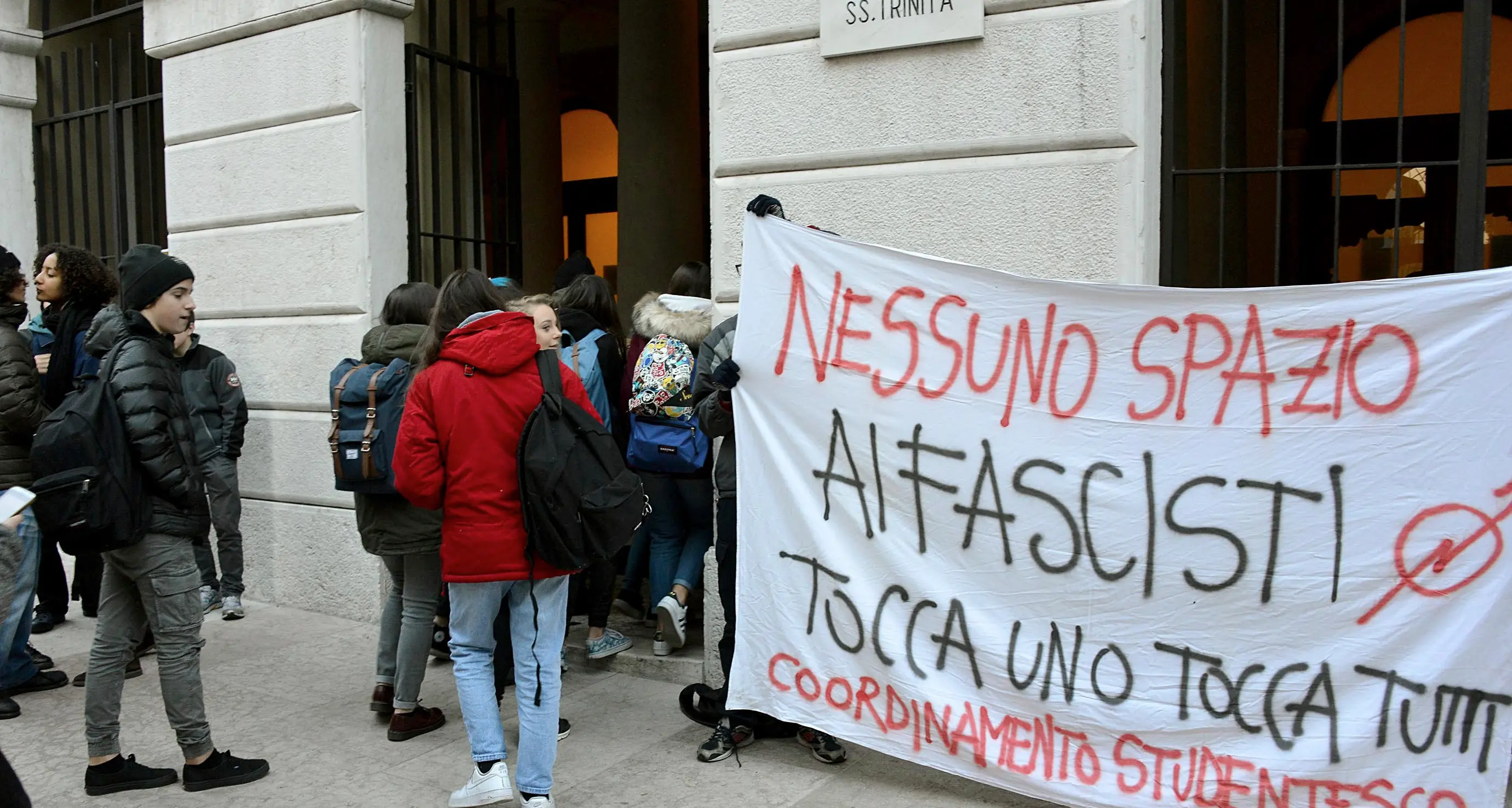 Aggressione davanti al «Prati» Condannati due giovani