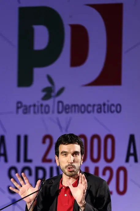 Pd, il nuovo segretario eletto è il reggente Maurizio Martina
