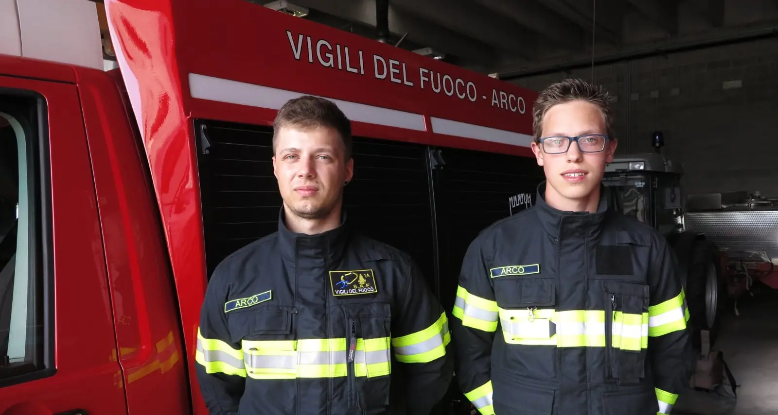 Due giovani pompieri salvano un bimbo di 5 mesi