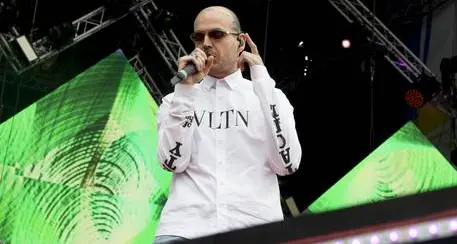 Hit parade, Gemitaiz resta in vetta