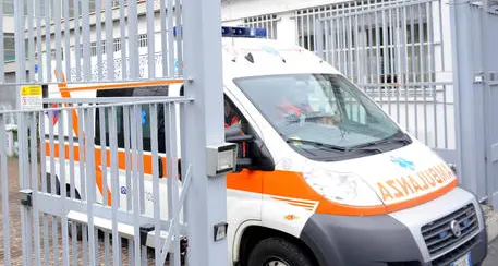 Bimbo cade dal balcone di casa Ricoverato, ora è gravissimo