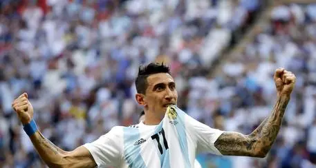 Di Maria, Benzema, Cavani, Vidal: i tifosi del Napoli sognano