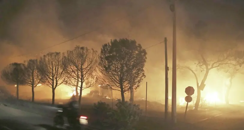 Grecia in fiamme, 88 le vittime