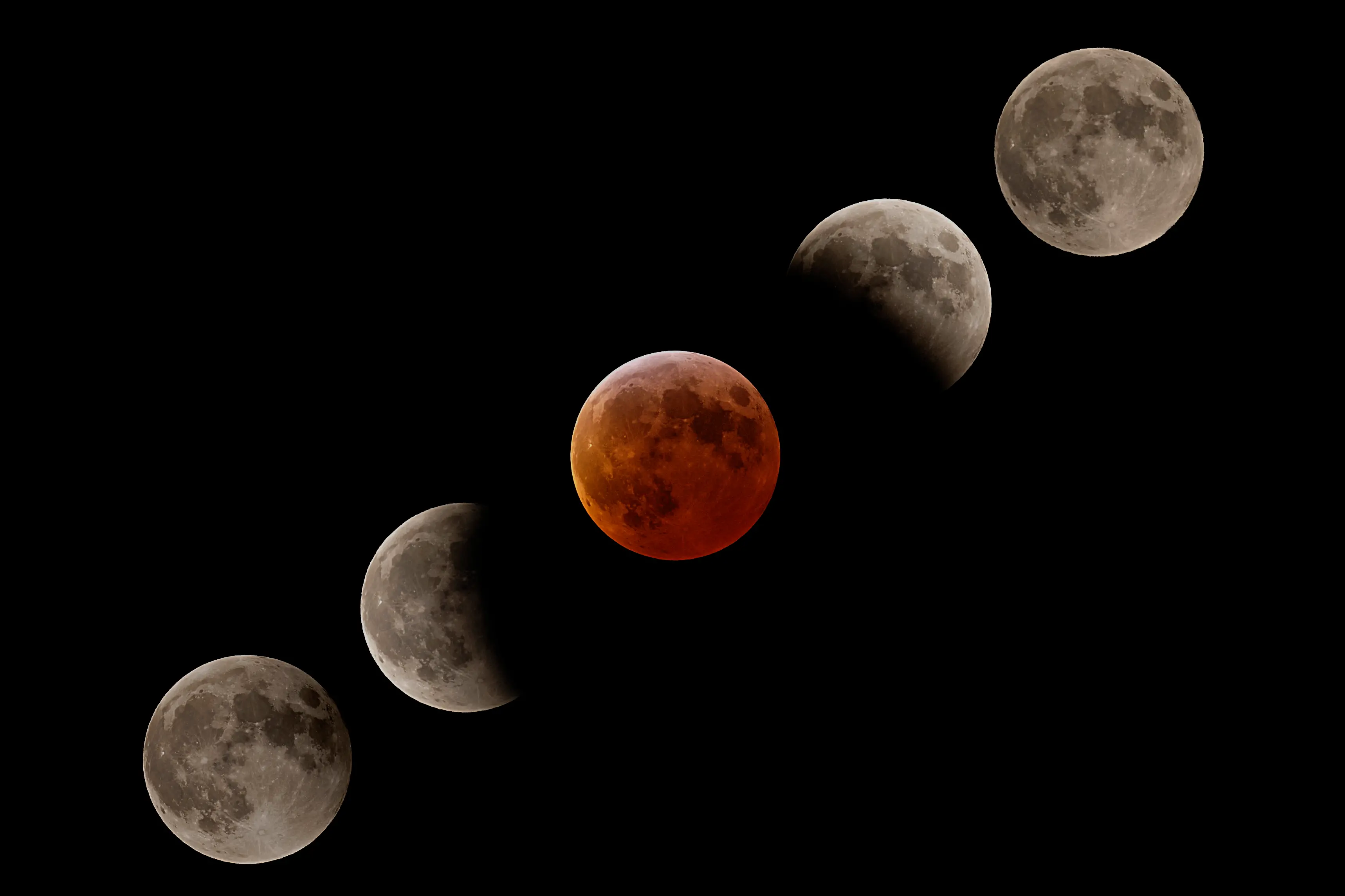Arriva la Luna Rossa