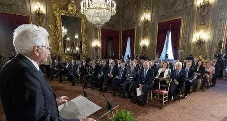 Mattarella, doppio passaporto Austria idea improvvida