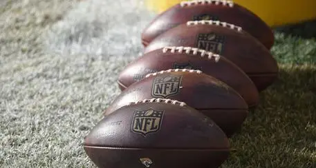 Nfl, Trump non riceve gli Eagles per il disaccordo sull'inno