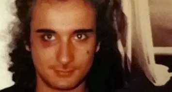 Luxuria mostra volto tumefatto quando aveva 20 anni