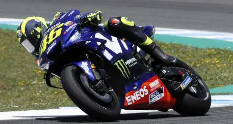 40 anni e non sentirli... Rossi ancora in pista