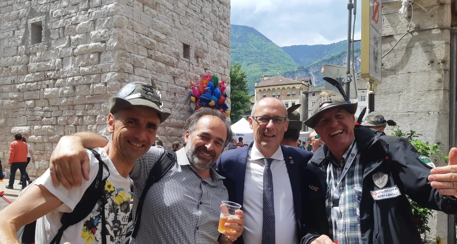 Rossi: «La festa è iniziata bene Ora brindisi e sorrisi»