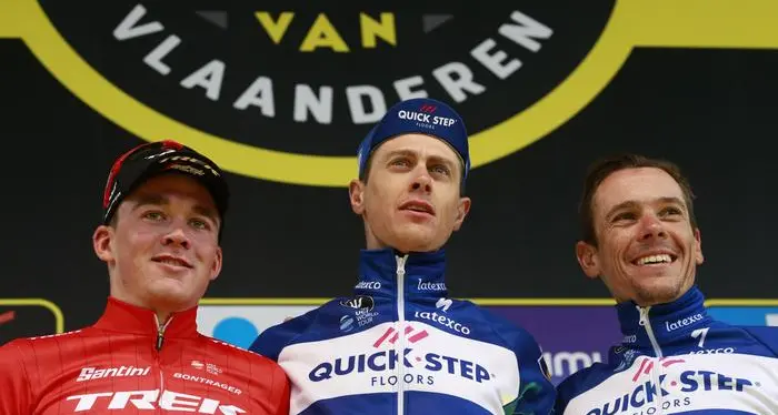 Giro Fiandre: trionfa olandese Terpstra