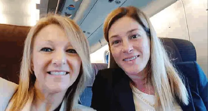 Neosenatori a Roma in treno tra selfie e post su Facebook