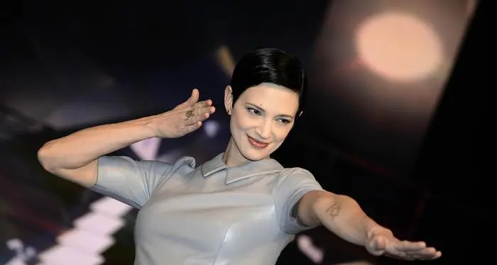 Una nuova giuria per X Factor Al tavolo ecco Asia Argento