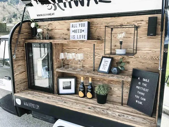 Bolzano - Start up tirolese Apemio sviluppa Ape per matrimoni e feste.