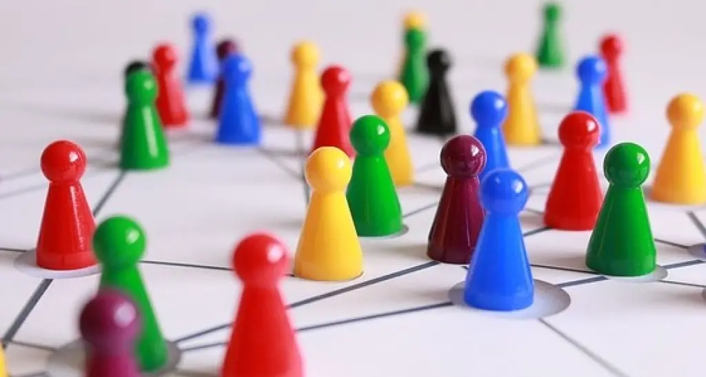 Incarichi e interessi sotto la lente I dati di Openpolis sui candidati
