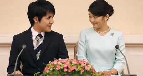 Giappone, principessa Mako rinvia il matrimonio