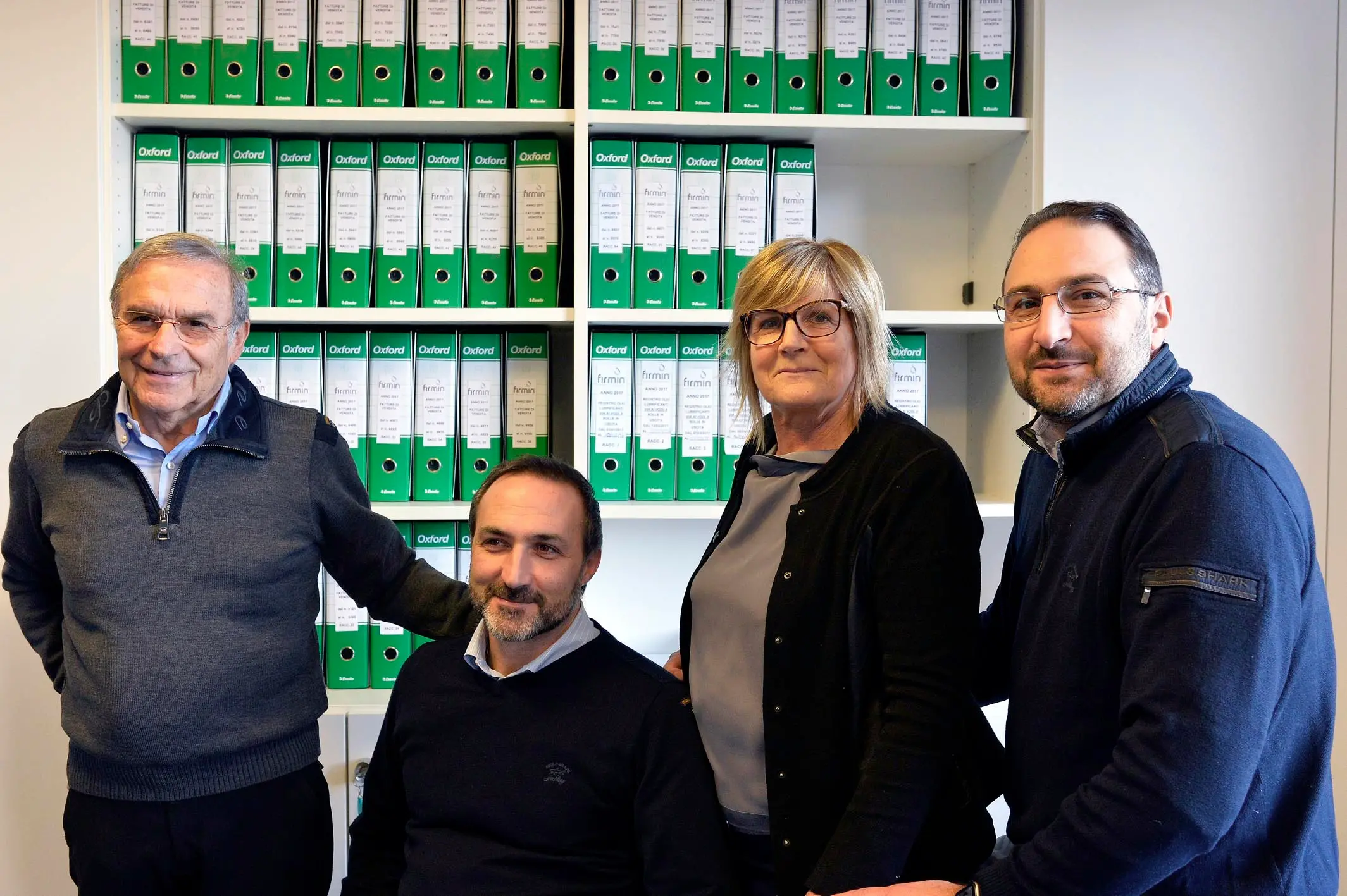 DITTA FIRMIN LAVIS CARBURANTI FAMIGLIA MINZOCCHI / in foto da sx il padre AMLETO, il figlio NICOLA con gli occhiali, la madre IVANA ed il figlio MANUEL FOTO DI ALESSIO COSER