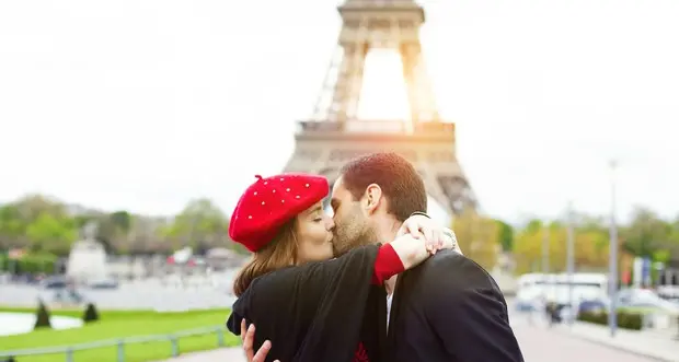 L'ormone del bacio accende il desiderio delle donne