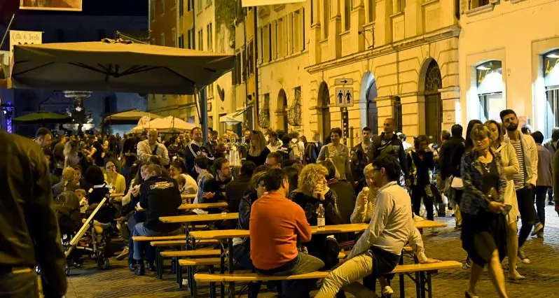 Musica, balli e buon cibo: ecco la Notte magica