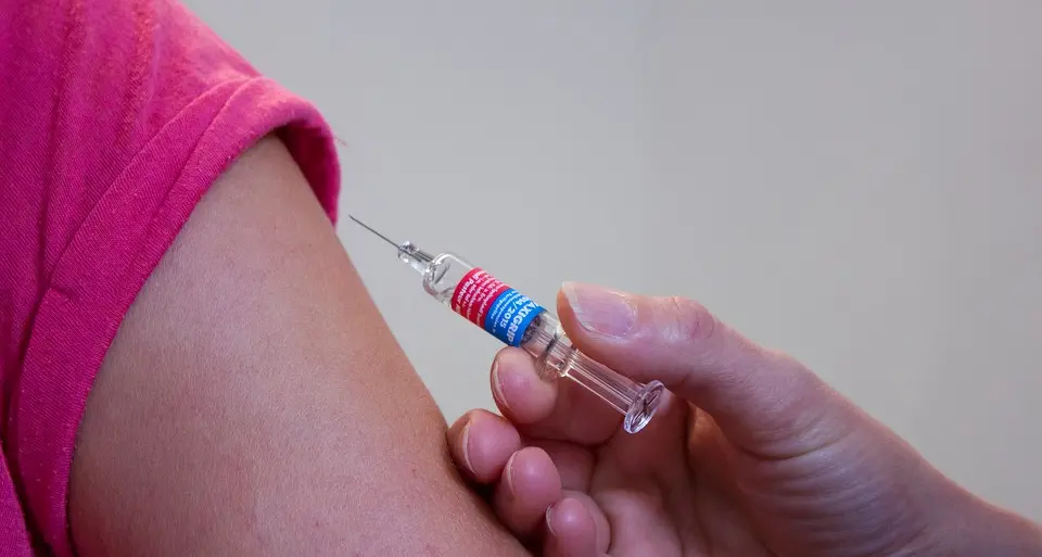 Trecentomila firme a favore dell'obbligo vaccini: mamme di bimbi immunodepressi