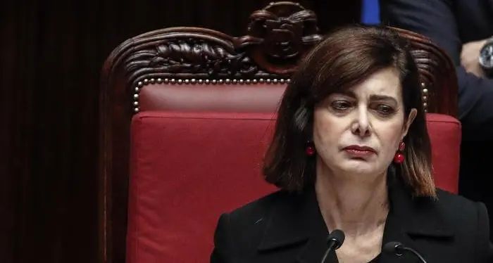 Boldrini: 'Chiudere pagine Fb che inneggiano a fascismo'