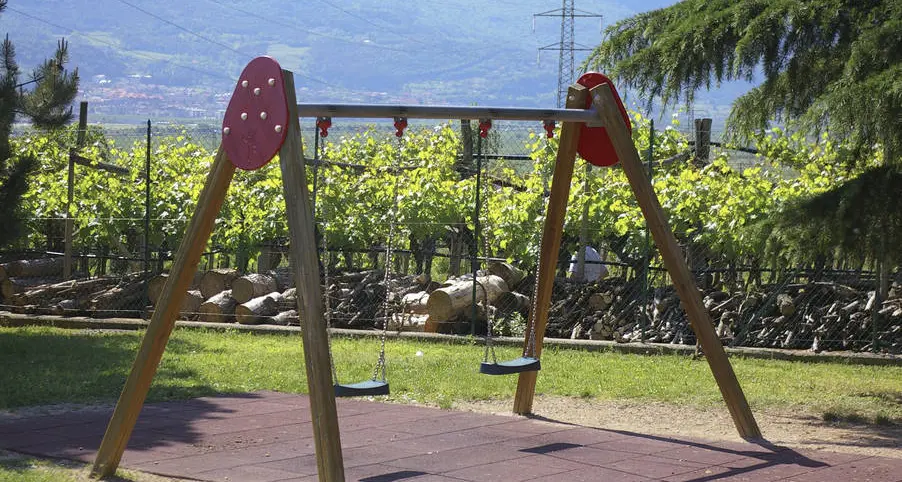 Ancora vandalismi al parco Ravina, arriva la stretta