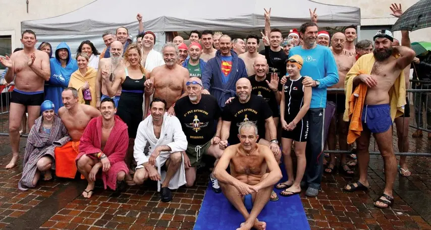 I 61 coraggiosi del «Tuffo» Più forti di gelo e pioggia