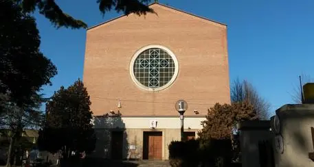 Parroco hard patteggia 1 anno dopo i festini in parrocchia