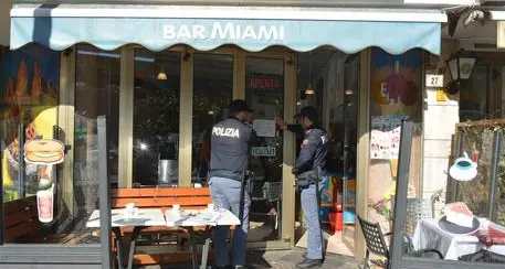 Bolzano, questore fa chiudere il bar «Miami» per ordine pubblico