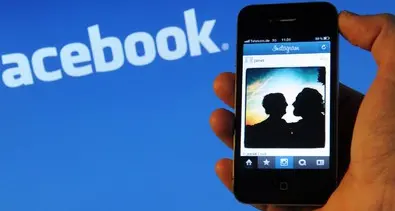 Facebook, nel 2018 spot di 6 secondi a inizio video