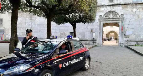 Tenevano figlio in catene Arrestati genitori e sorella
