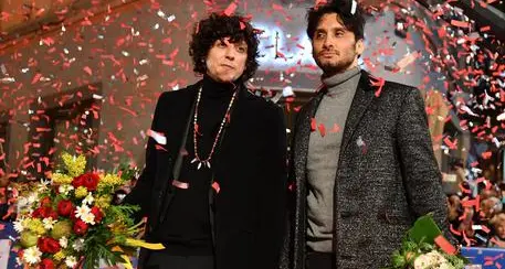 Ermal Meta e Fabrizio Moro sospesi dalla gara di Sanremo