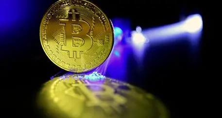 Bitcoin precipita sotto i 10.000 dollari, -50% dal top