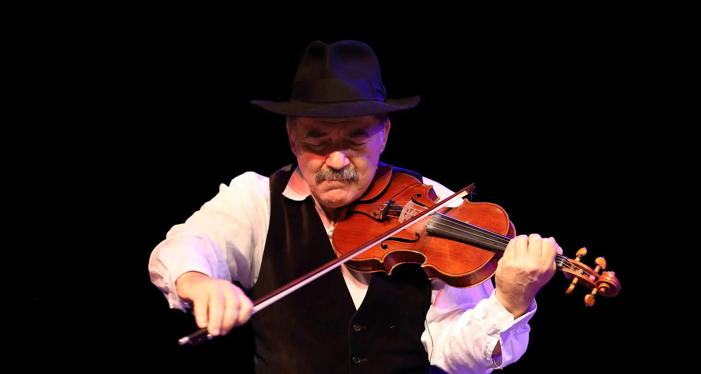 Concerto per la memoria: Polesitsky e la Ziganoff stregano Pergine