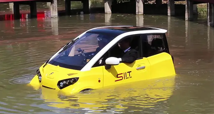 Funziona su strada e in acqua la city car elettrica Fomm