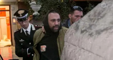 Ostia, blitz contro il clan Spada Associazione mafiosa: 32 ordinanze