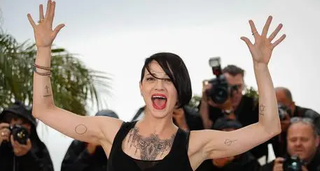 Asia Argento, un discorso al Parlamento Europeo